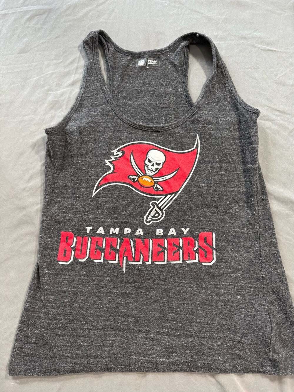 NFL Team Apparel Tampa Bay Buccaneers Women's Racerback Tank Top Grey Size M